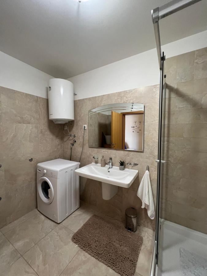 Ana Exclusive Apartments Jelsa  Esterno foto