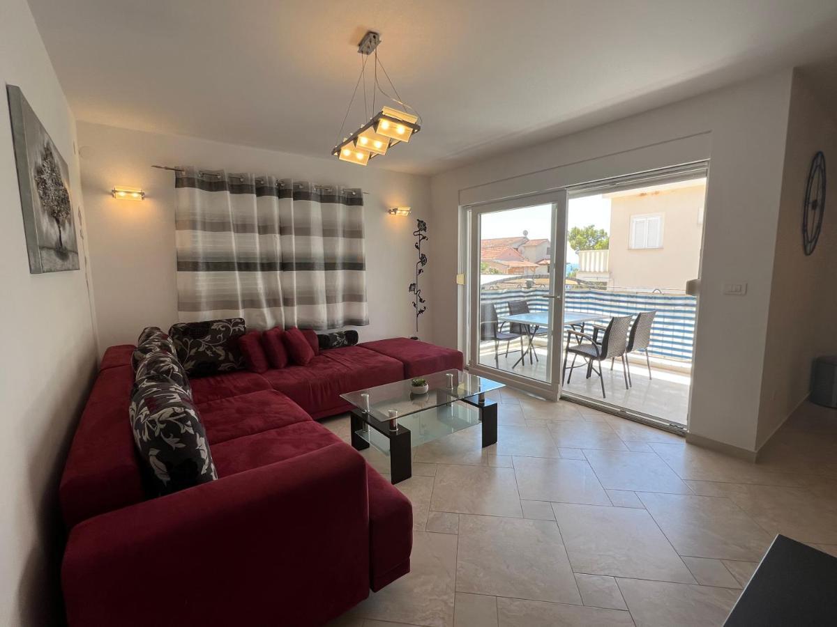 Ana Exclusive Apartments Jelsa  Esterno foto