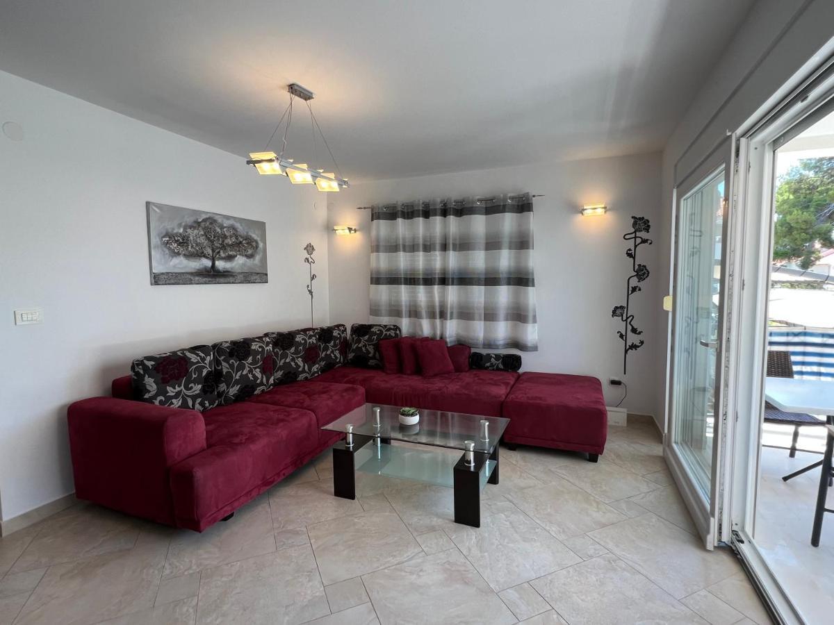 Ana Exclusive Apartments Jelsa  Esterno foto