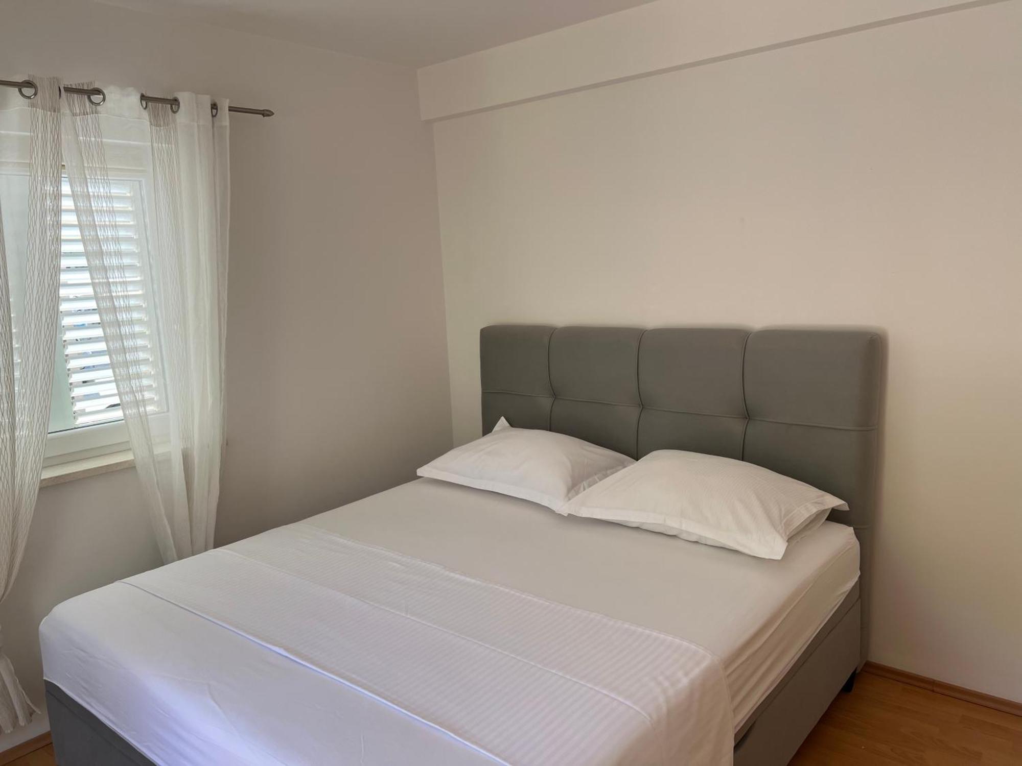 Ana Exclusive Apartments Jelsa  Esterno foto
